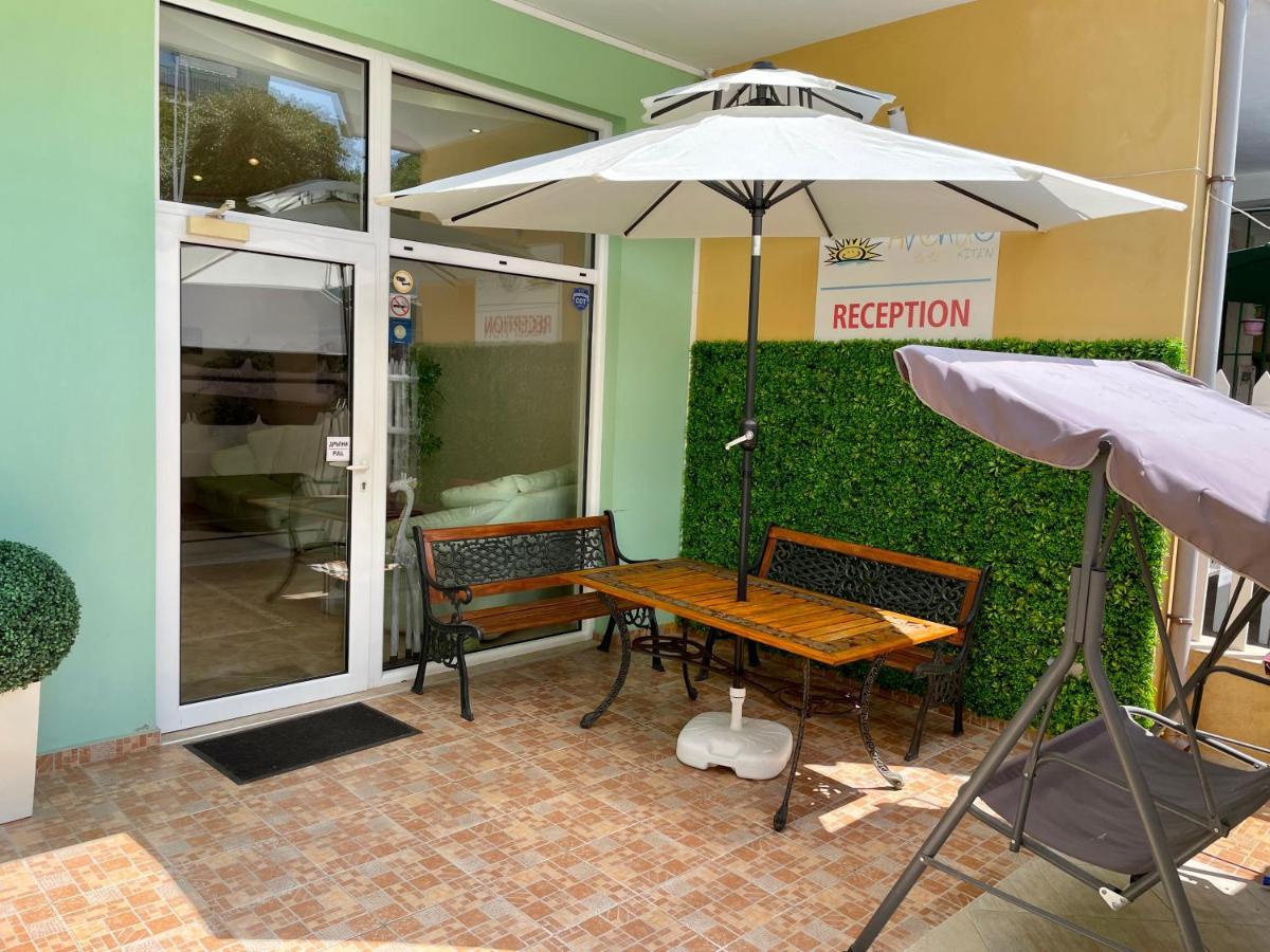 Family Hotel Avenue Kiten  Exterior photo