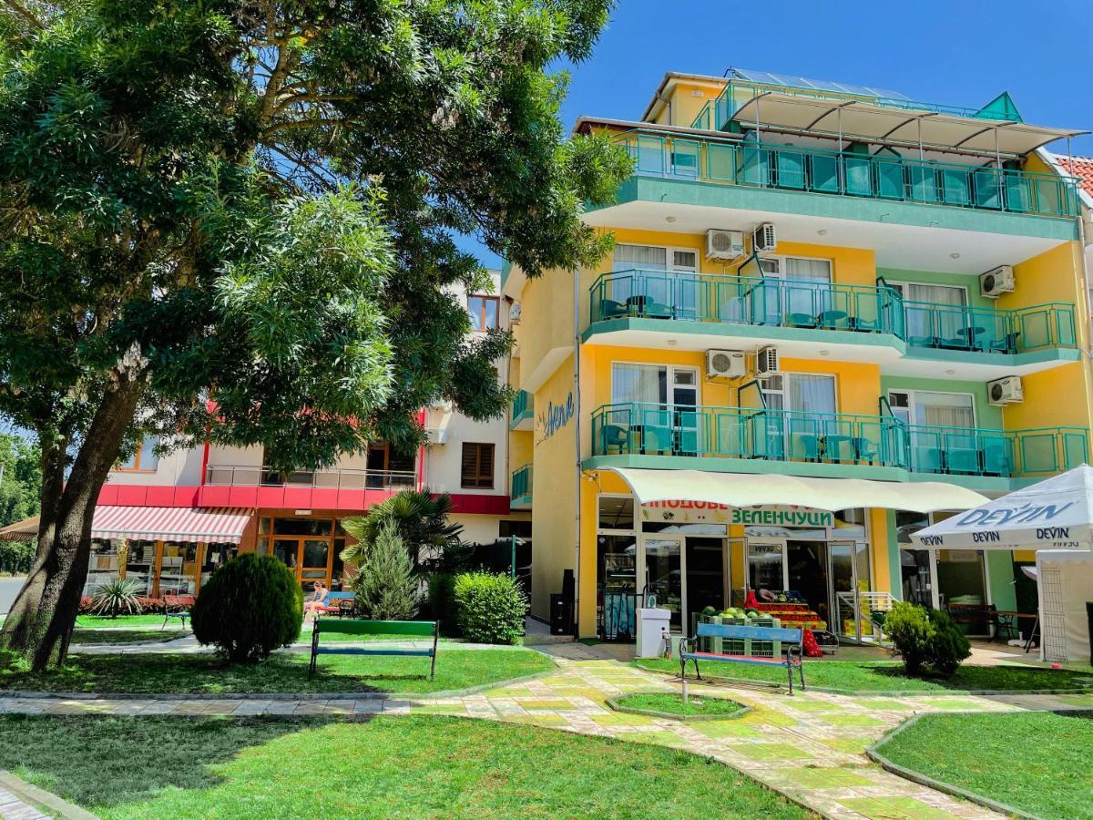 Family Hotel Avenue Kiten  Exterior photo